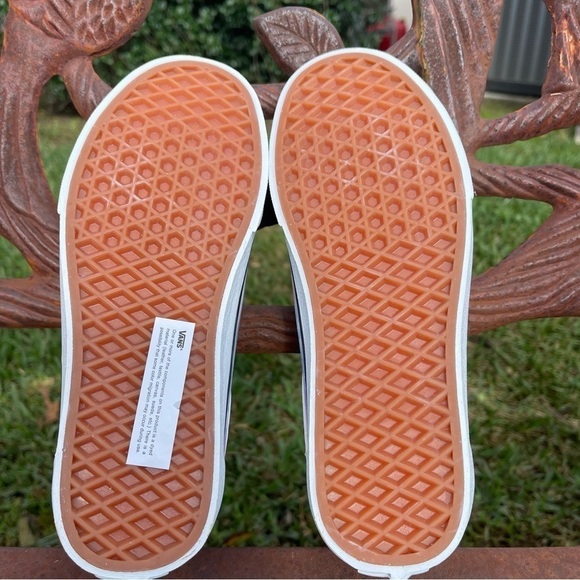 NWT 𝅺VANS Off The Wall Ward Heart Tie Dye Low Top Sneakers - Picture 8 of 10